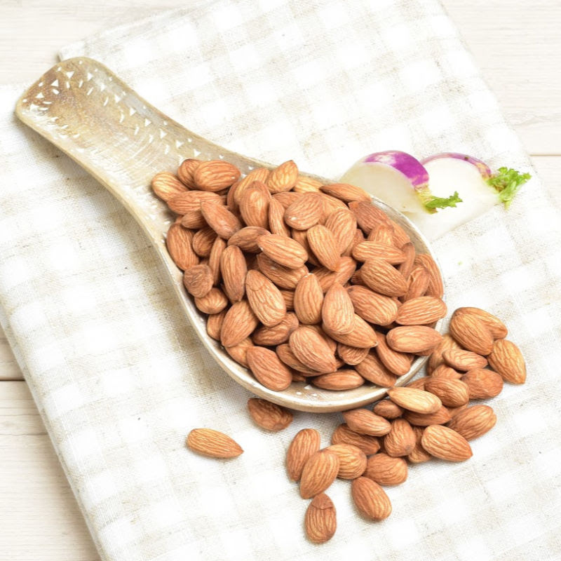 raw almonds